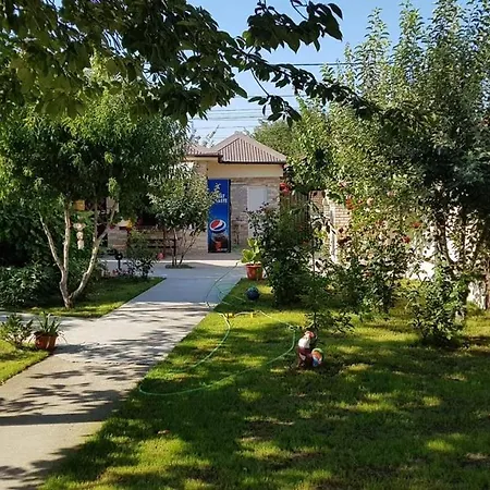 Casa Lucas Si Rafael Apartman