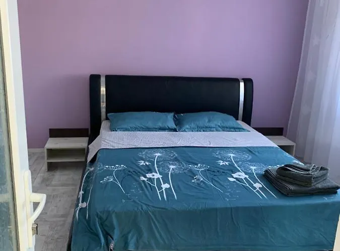 Casa Lucas Si Rafael 아파트 Două Mai